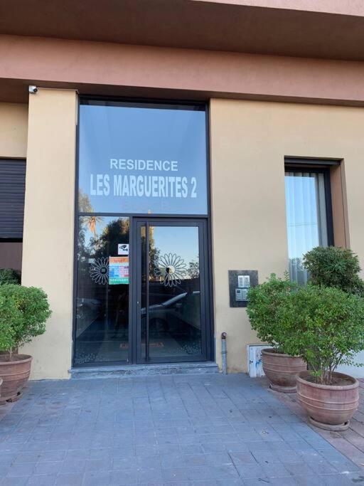 Appartement Neuf Climatise, Centre Marrakech. มาร์ราเกช ภายนอก รูปภาพ