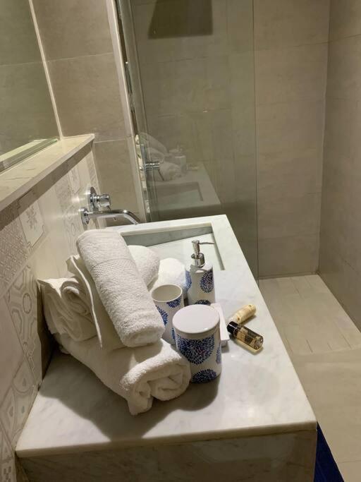 Appartement Neuf Climatise, Centre Marrakech. มาร์ราเกช ภายนอก รูปภาพ
