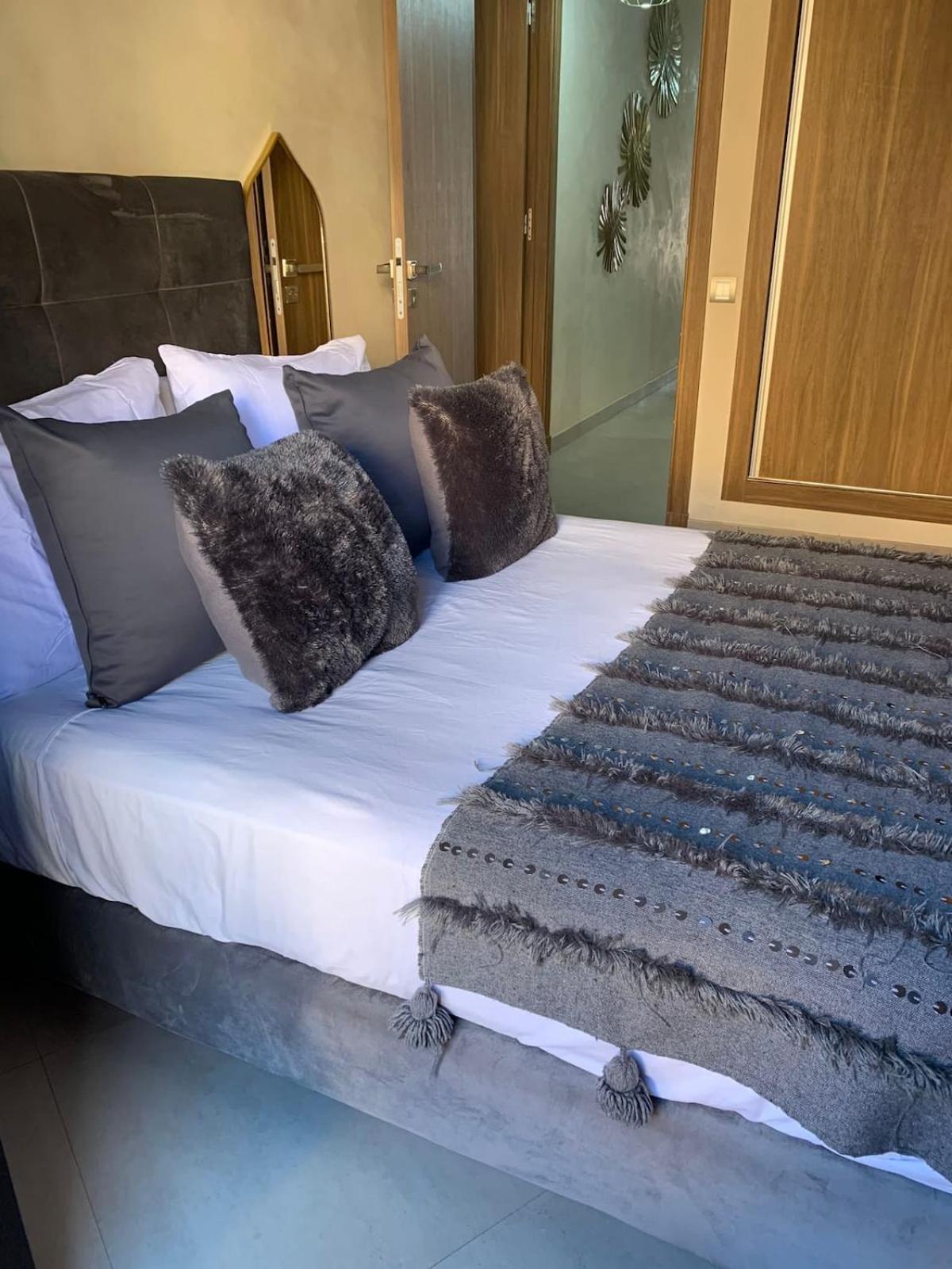 Appartement Neuf Climatise, Centre Marrakech. มาร์ราเกช ภายนอก รูปภาพ