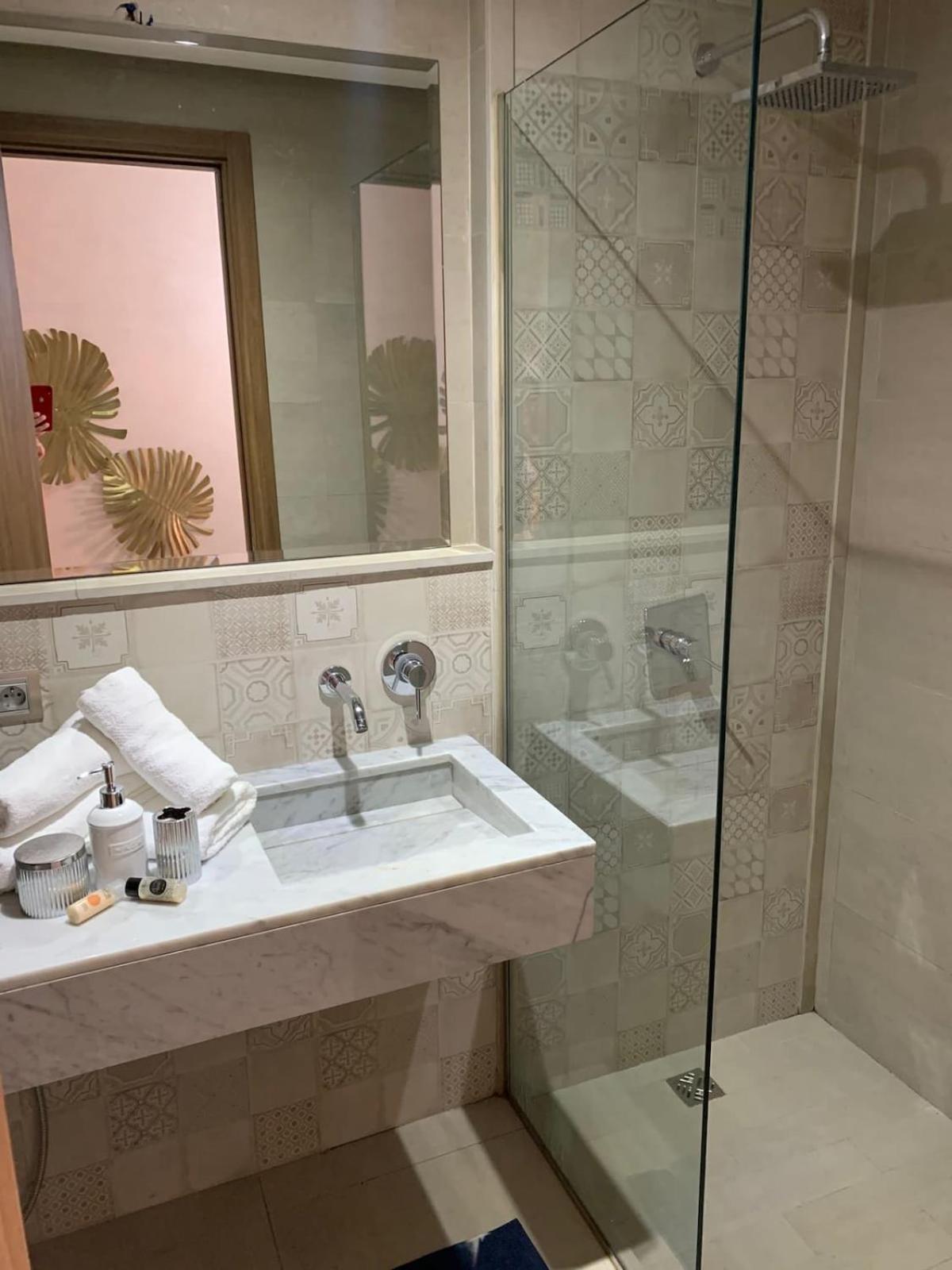 Appartement Neuf Climatise, Centre Marrakech. มาร์ราเกช ภายนอก รูปภาพ